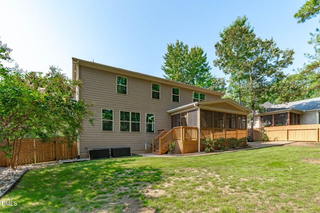 225 Shadow Mist Court, Apex, NC 27539