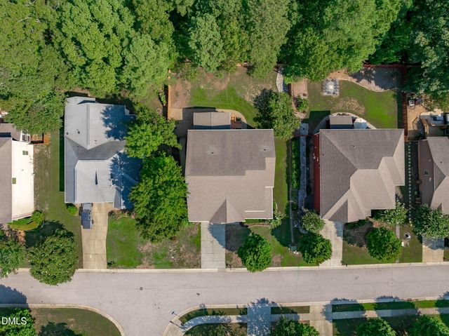 225 Shadow Mist Court, Apex, NC 27539