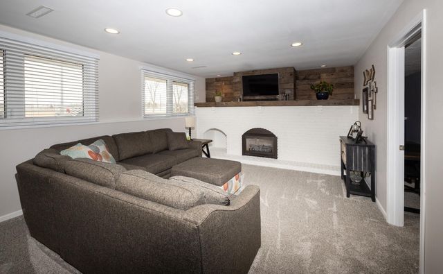 2617 4th Avenue S, Moorhead, MN 56560