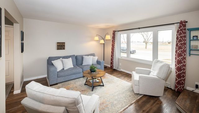 2617 4th Avenue S, Moorhead, MN 56560