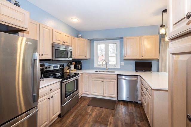 2617 4th Avenue S, Moorhead, MN 56560