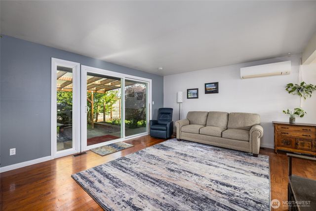 1702 36th Street, Anacortes, WA 98221
