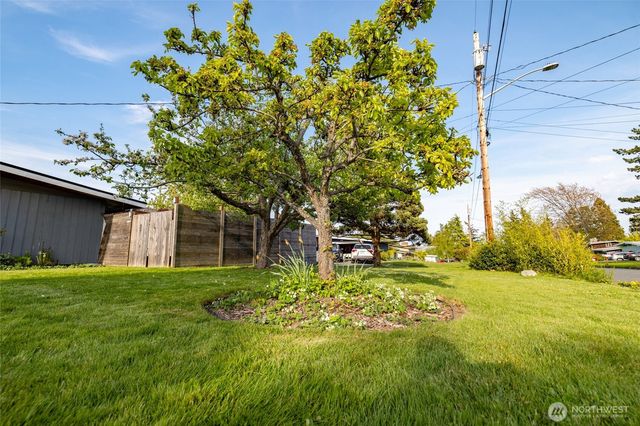 1702 36th Street, Anacortes, WA 98221