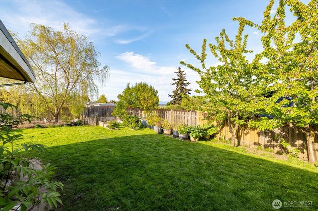 1702 36th Street, Anacortes, WA 98221