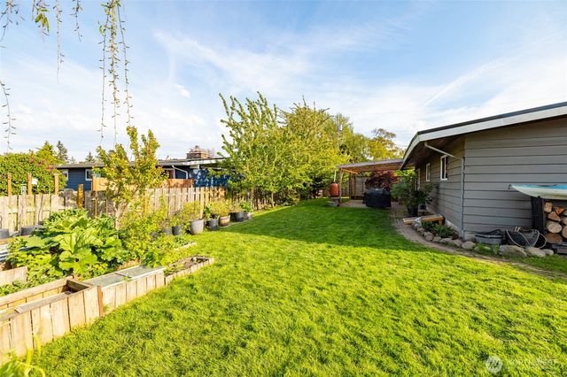 1702 36th Street, Anacortes, WA 98221