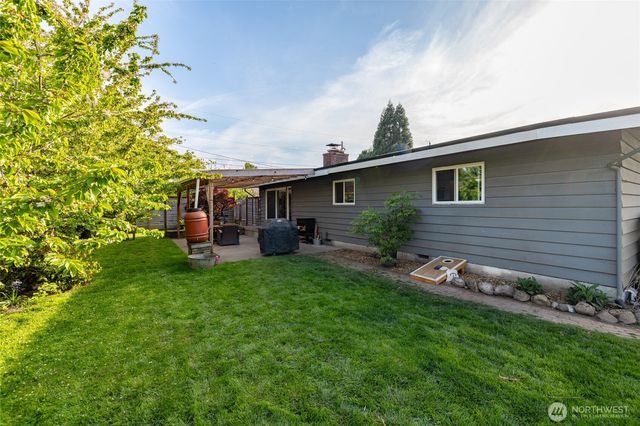 1702 36th Street, Anacortes, WA 98221
