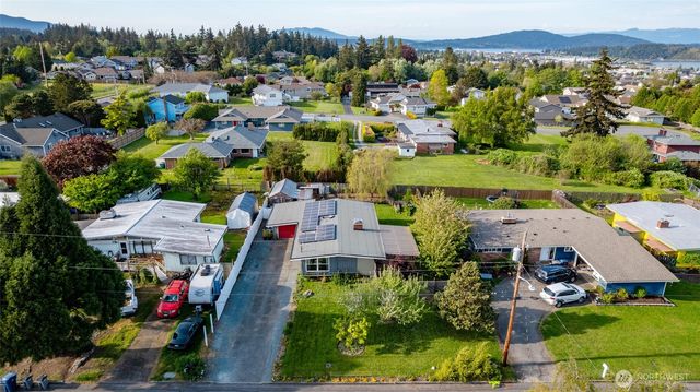 1702 36th Street, Anacortes, WA 98221