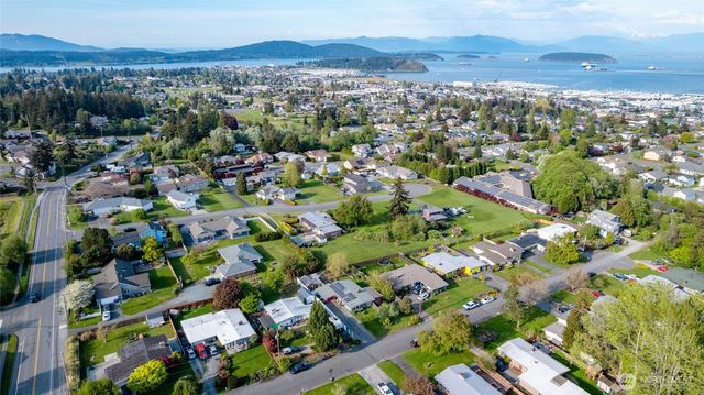 1702 36th Street, Anacortes, WA 98221