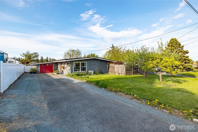 1702 36th Street, Anacortes, WA 98221