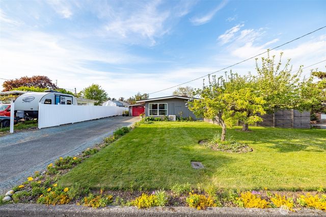 1702 36th Street, Anacortes, WA 98221