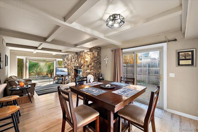 18406 Golfview Street, Livonia, MI 48152