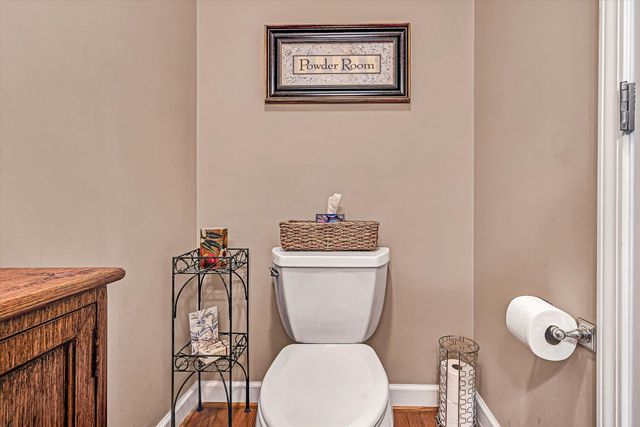 2120 River Oaks DR, Salem, VA 24153