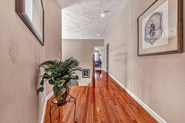 2120 River Oaks DR, Salem, VA 24153