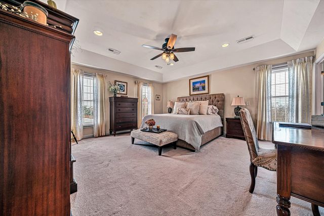 2120 River Oaks DR, Salem, VA 24153