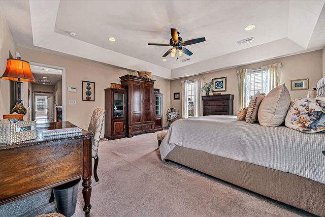 2120 River Oaks DR, Salem, VA 24153