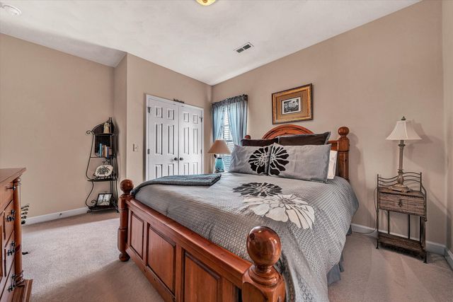 2120 River Oaks DR, Salem, VA 24153