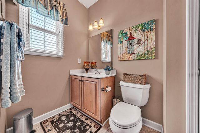 2120 River Oaks DR, Salem, VA 24153