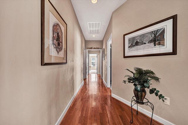 2120 River Oaks DR, Salem, VA 24153