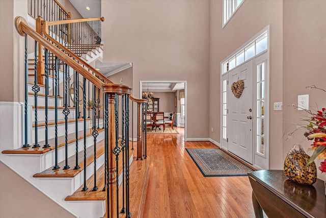 2120 River Oaks DR, Salem, VA 24153