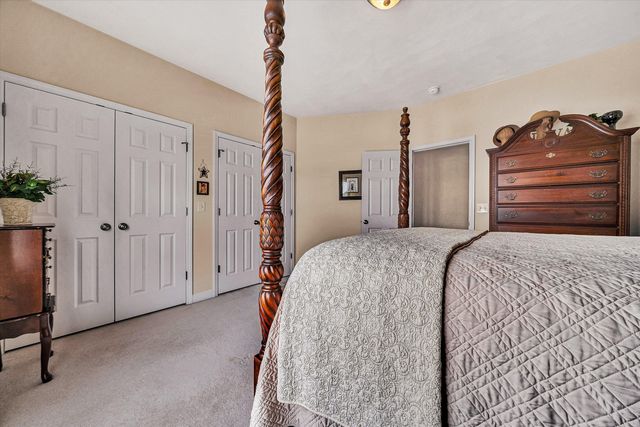 2120 River Oaks DR, Salem, VA 24153