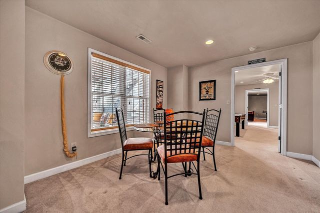 2120 River Oaks DR, Salem, VA 24153