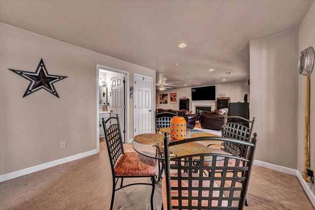 2120 River Oaks DR, Salem, VA 24153