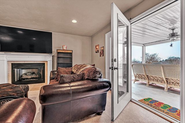 2120 River Oaks DR, Salem, VA 24153