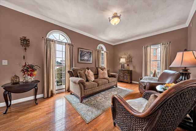 2120 River Oaks DR, Salem, VA 24153