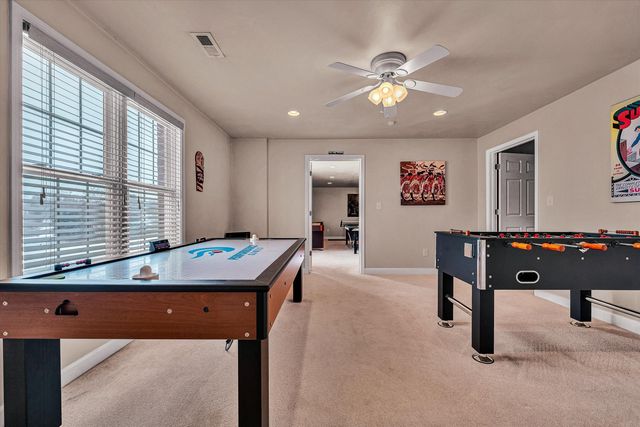 2120 River Oaks DR, Salem, VA 24153