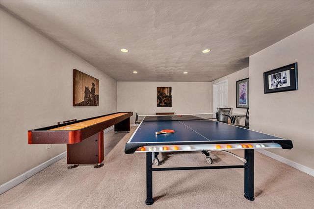 2120 River Oaks DR, Salem, VA 24153