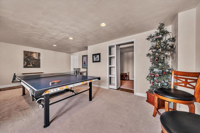 2120 River Oaks DR, Salem, VA 24153