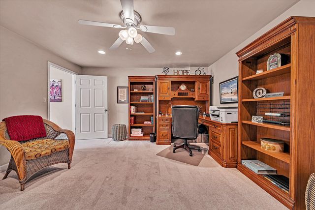 2120 River Oaks DR, Salem, VA 24153