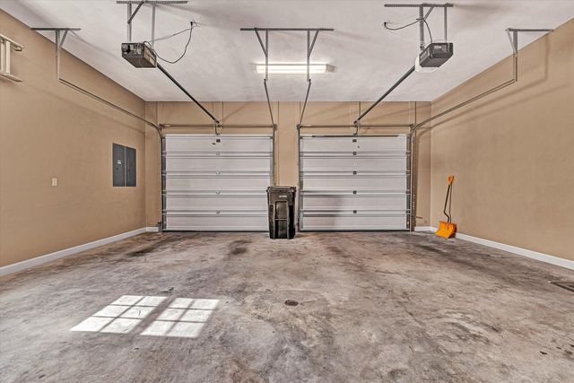 2120 River Oaks DR, Salem, VA 24153