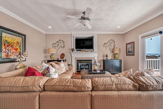 2120 River Oaks DR, Salem, VA 24153