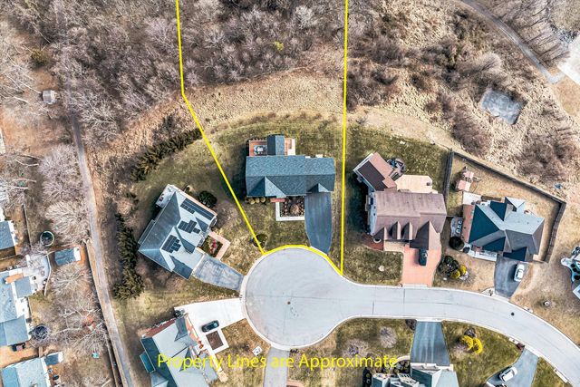 2120 River Oaks DR, Salem, VA 24153