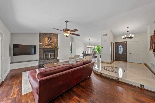 10042 Resmar Court, La Mesa, CA 91941