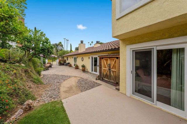 10042 Resmar Court, La Mesa, CA 91941