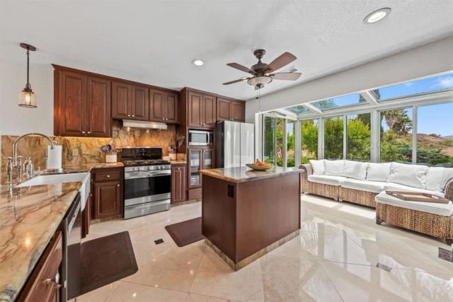 10042 Resmar Court, La Mesa, CA 91941