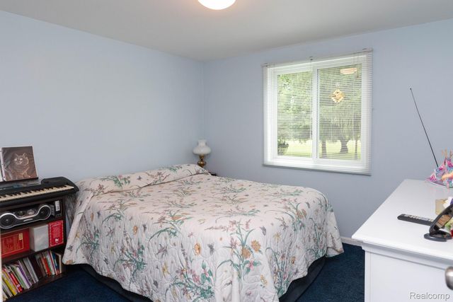 9026 Woodside Road, Salem Township, MI 48167