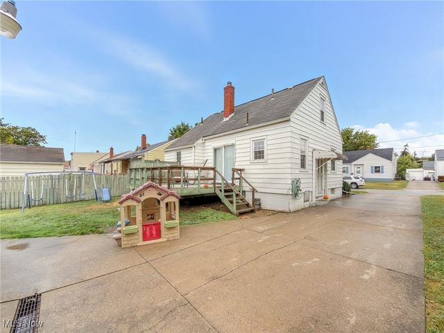 753 Packard Street NW, Warren, OH 44483