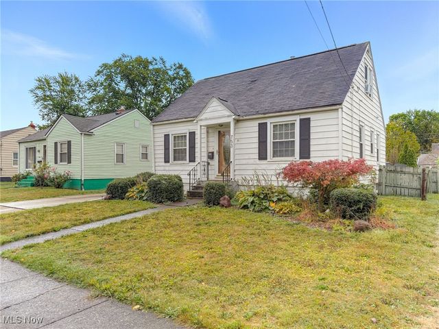 753 Packard Street NW, Warren, OH 44483