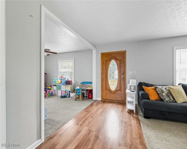 753 Packard Street NW, Warren, OH 44483