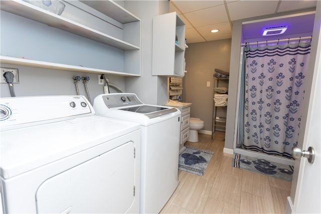 986 Knotty Oak Road, Coventry, RI 02816