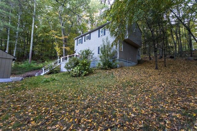 986 Knotty Oak Road, Coventry, RI 02816