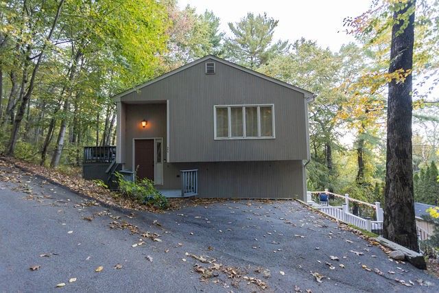 986 Knotty Oak Road, Coventry, RI 02816