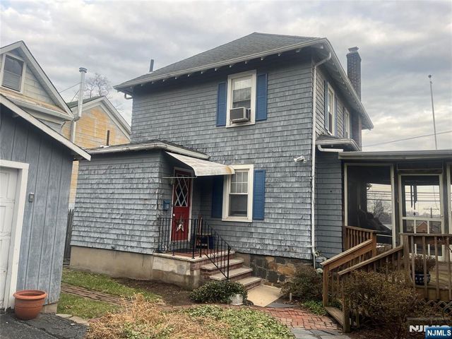 1332 River Road, Edgewater, NJ 07020