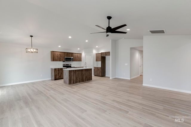 113 Idalou Way, Caldwell, ID 83605