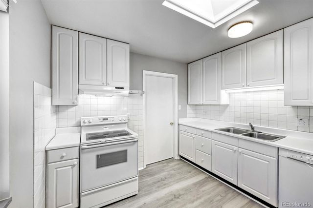 1042 Evanston Street, Aurora, CO 80011