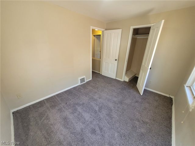 255 E 250th Street, Euclid, OH 44132