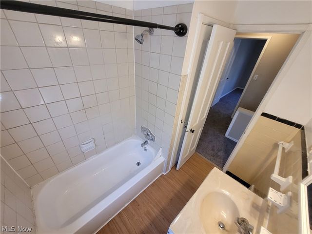 255 E 250th Street, Euclid, OH 44132